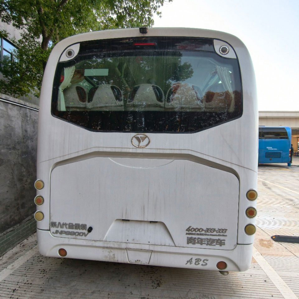 Дызельны аўтобус Neoplan 38 месцаў