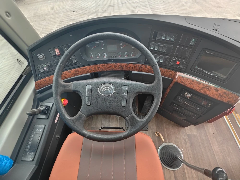 Ужываны дызельны аўтобус Yutong 12m