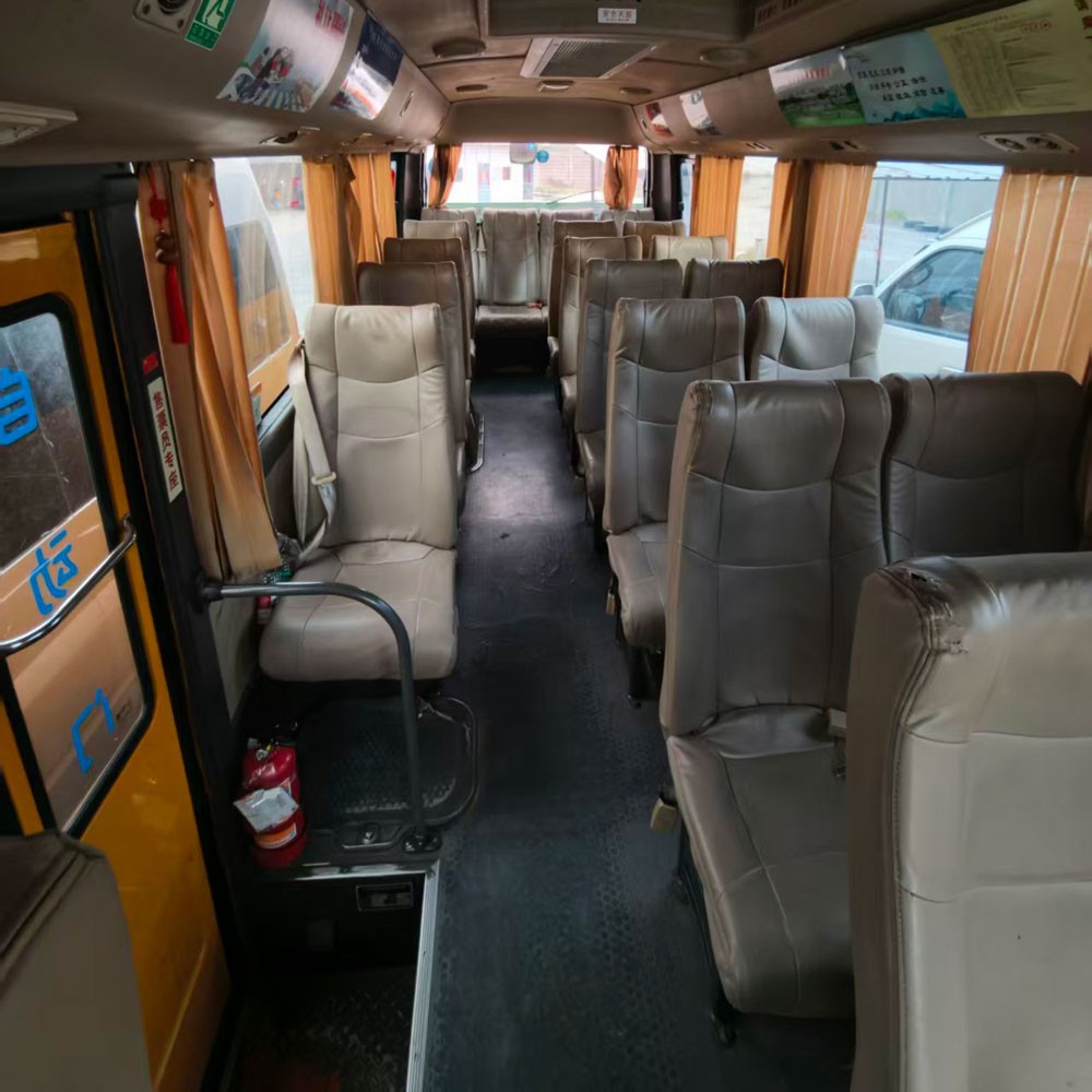 Аўтобус Hyundai Kangendi 23 Seats Diesel
