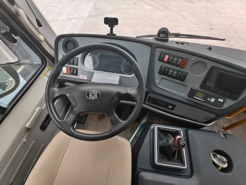 Zhongtong 6m Used Diesel Bus